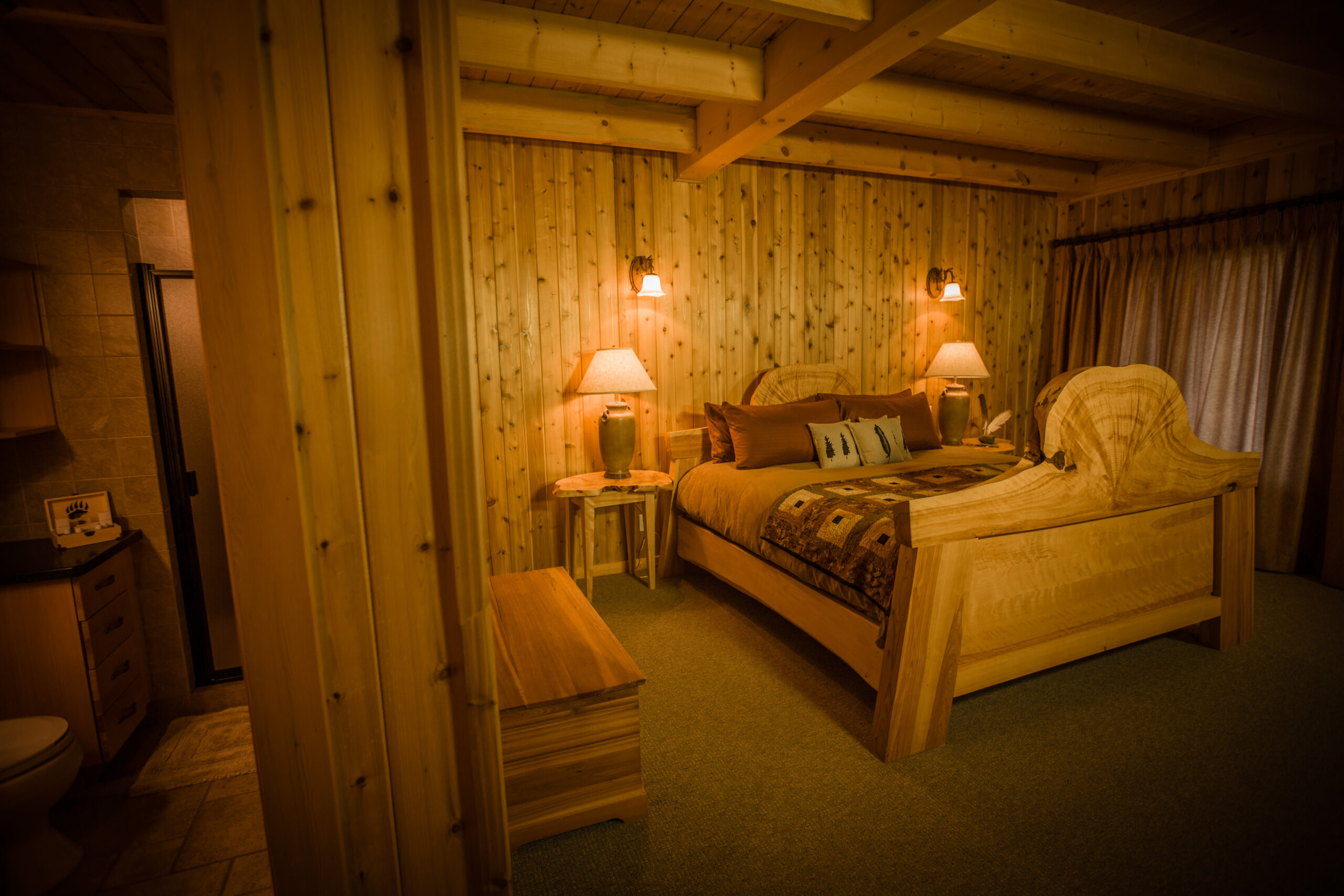 bear_claw_lodge_Room8 Gorgeous rooms at Bear Claw Lodge in BC Canada